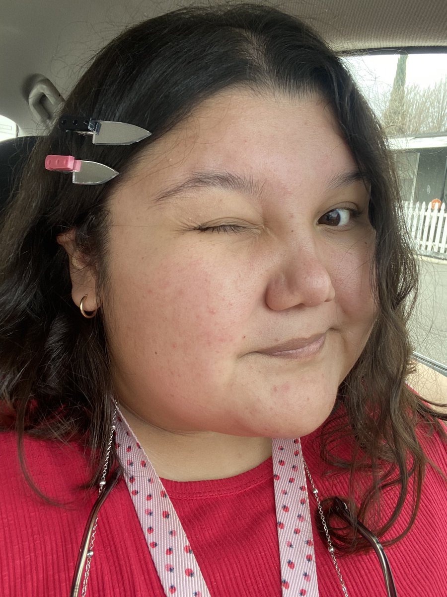 MysteriousMeox's tweet photo. No one wants my face but you’re getting it anyways ♥️🔪 https://t.co/OScIGUkVyO