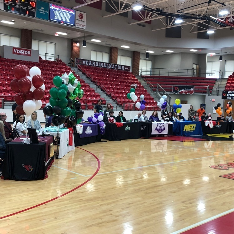 farmcards's tweet photo. Spring Signing Day at Farmington High School! Ten student-athletes signing to move to the next level! Great day to be a Cardinal! #ESED #CardinalNation https://t.co/e4X5yV5f9D