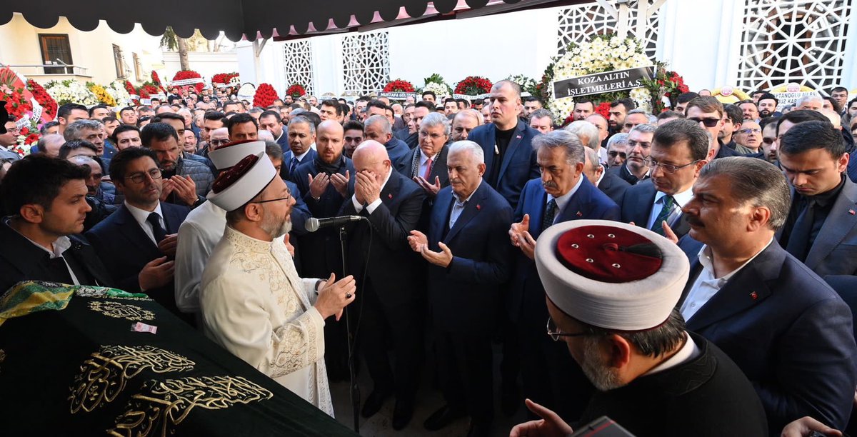 GulerSamed's tweet photo. Son Başbakanımız Binali Yıldırım ve bacanağım İlhami Yıldırım’ın kıymetli anneleri Fahriye Yıldırım teyzemizi ebediyete uğurladık. Rabbim mekanını cennet eylesin. https://t.co/nk8yGpedcl