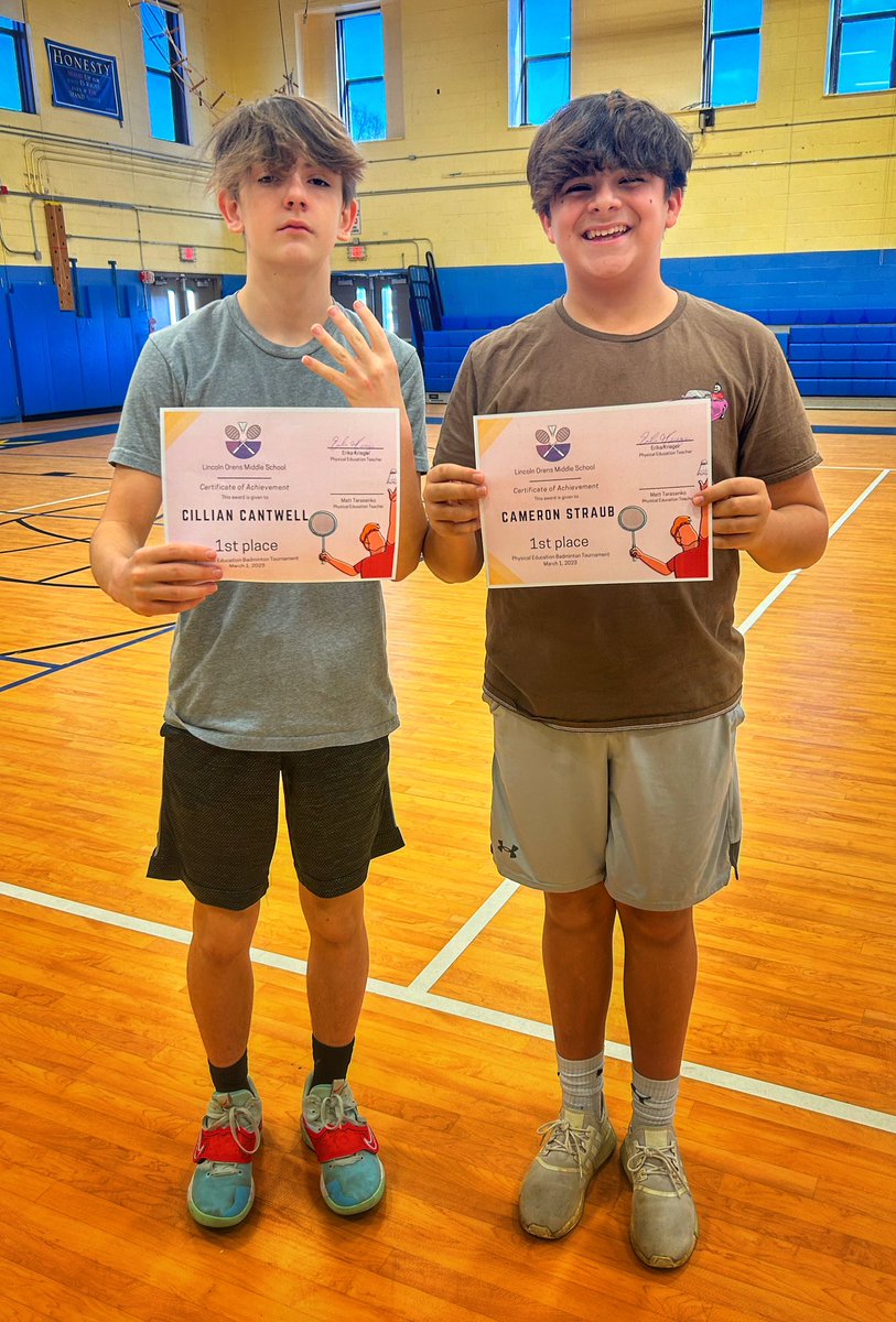 CoachK_LOPE's tweet photo. Congratulations to our 7th and 8th grade Badminton Champions! 🏸🏆 @LomsPrincipal @ip_schools https://t.co/iAYKnTDNCm