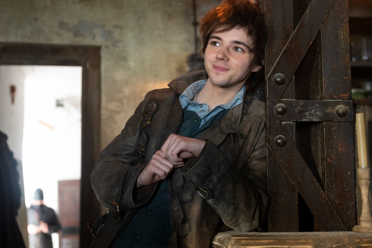 shadowandbone_'s tweet photo. Grishaverse pls be strong these last 15 minutes, may i offer you some wylan in these trying times? https://t.co/9RLJchlxEY