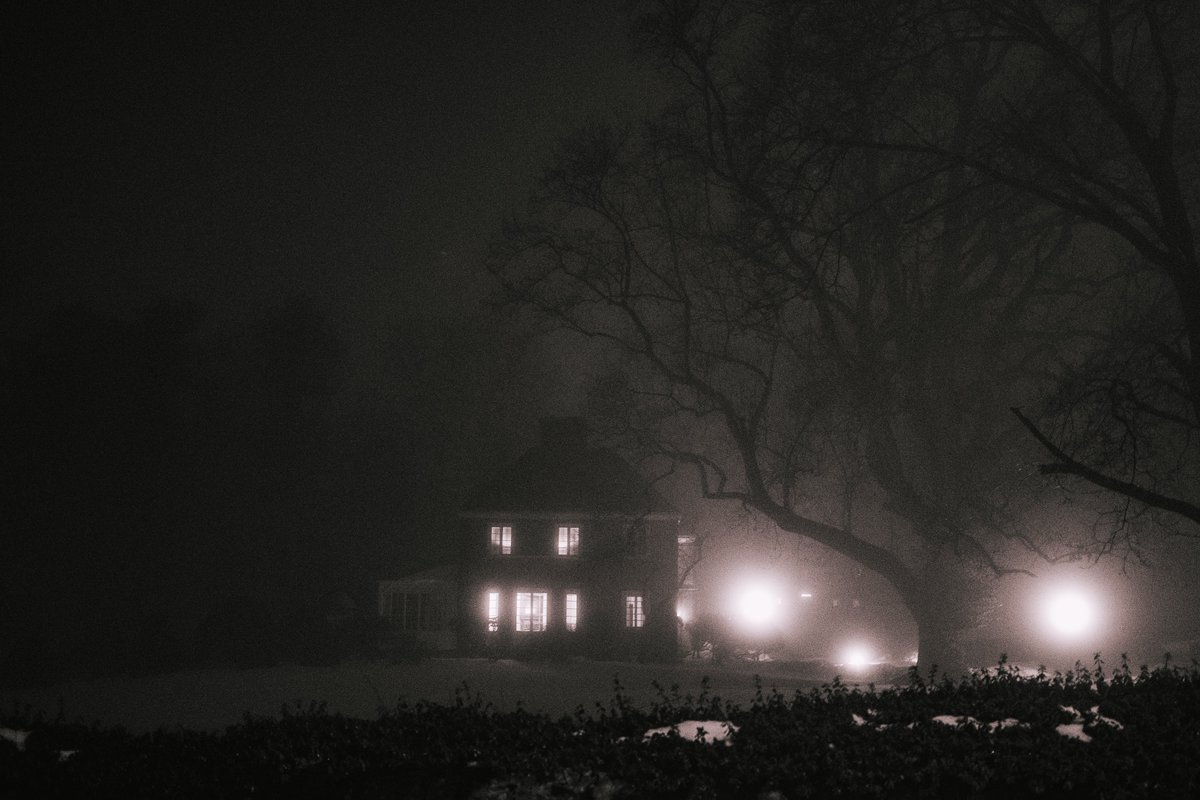 bryanpjackson's tweet photo. Photos from a foggy night https://t.co/muWuP4rE3y