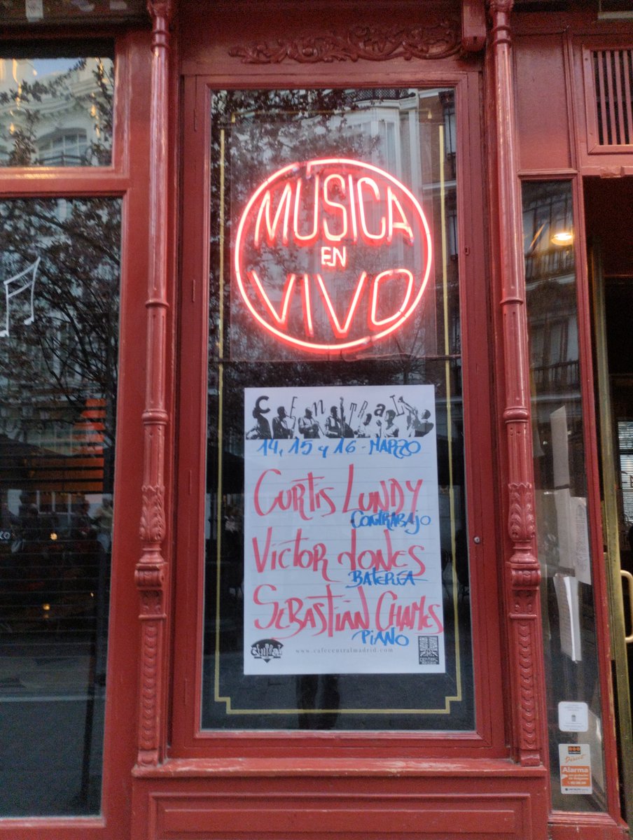 YoukaliMusic's tweet photo. #jazz #hardbop #livemusic #jazzconcert #piano #doublebass #drums #likesforlike #photooftheday #curtislundy #americanmusic #madridmusic https://t.co/W6hUUNk5iv
