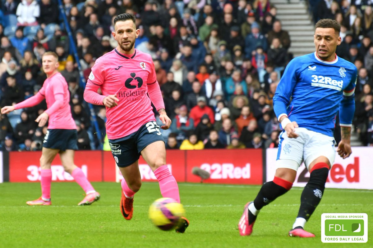 RaithRovers's tweet photo. The showman ๐ช #megged๐ฎโ๐จ
๐ธ by Eddie Doig https://t.co/22r47hdN5q
