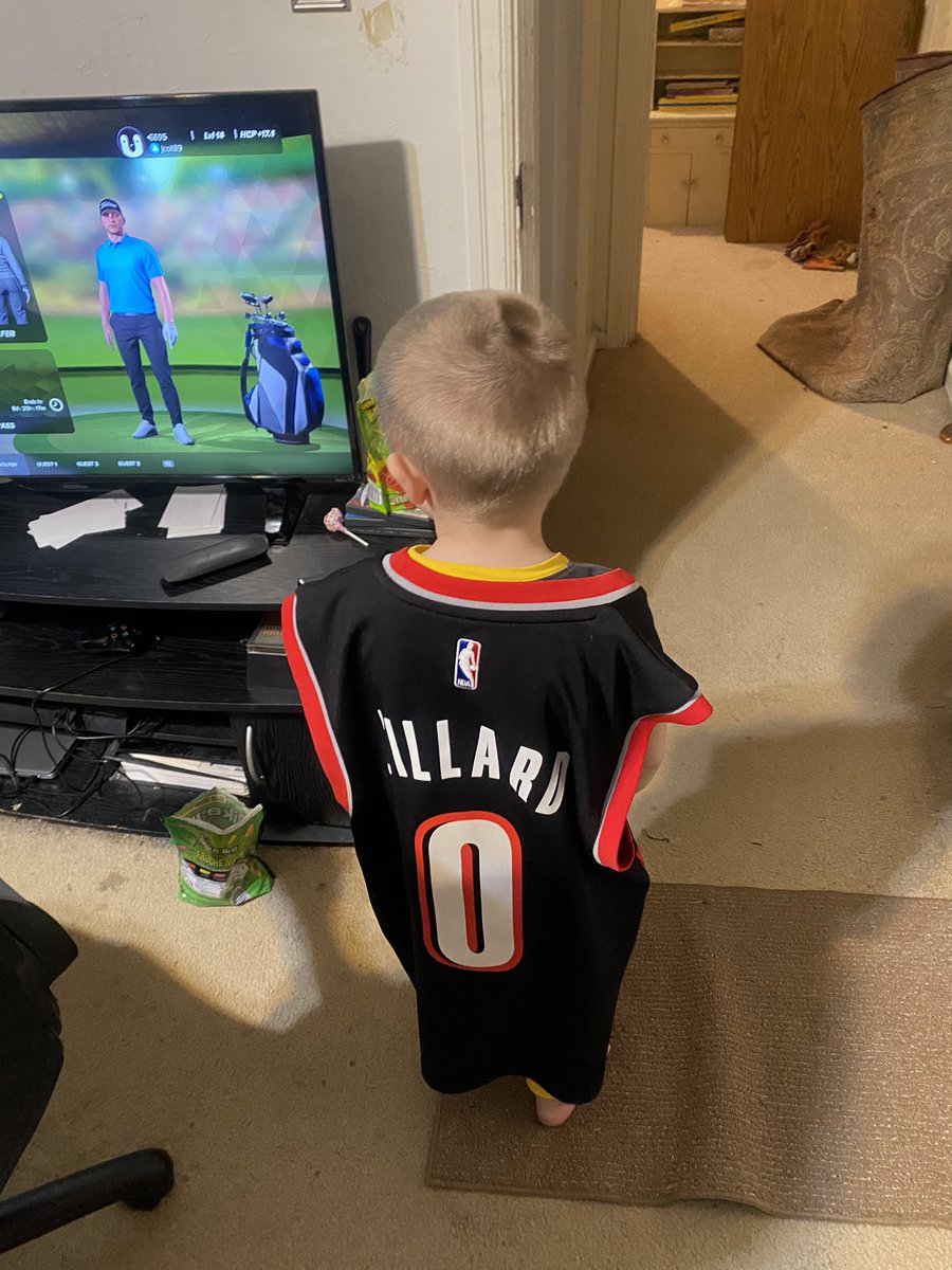 jcoll89's tweet photo. My nephew wanted to wear my @Dame_Lillard jersey. @trailblazers got a new fan for you #ripcity https://t.co/qE8PLOaHA9