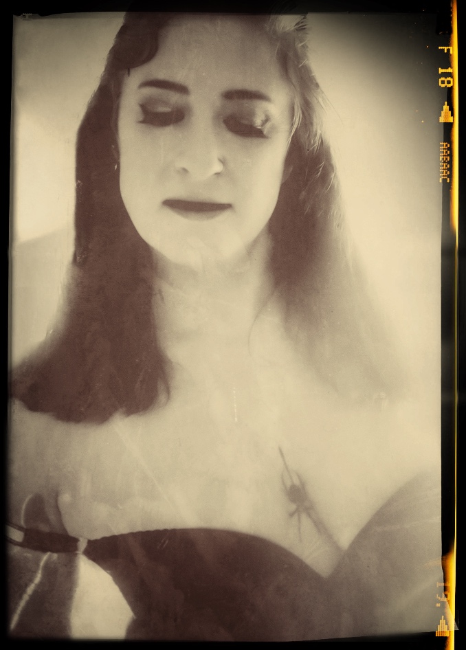 MsChellenyc's tweet photo. It takes a strong man to fully submit, and it takes a strong women to deserve his submission. #SadistwaSmile #Mistress #NYCDomme https://t.co/4PCo9AYUBY