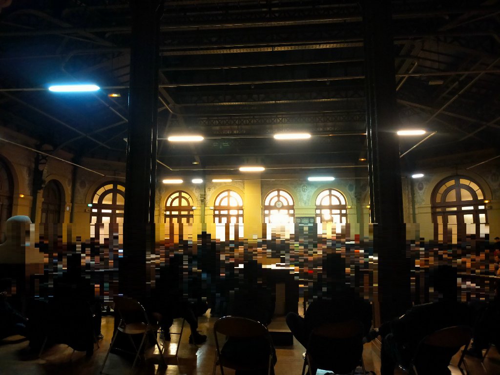 bloquerparis's tweet photo. La grande salle de la bourse du travail a été ouverte !  Elle est pleine à craquer.
Rejoignez-nous ! https://t.co/bdCzgUaCs7