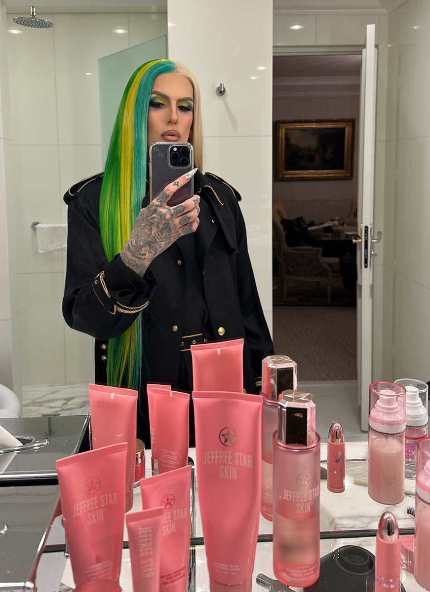JeffreeStar's tweet photo. Category is… Self Care 💦 https://t.co/tmD1X3d0PY