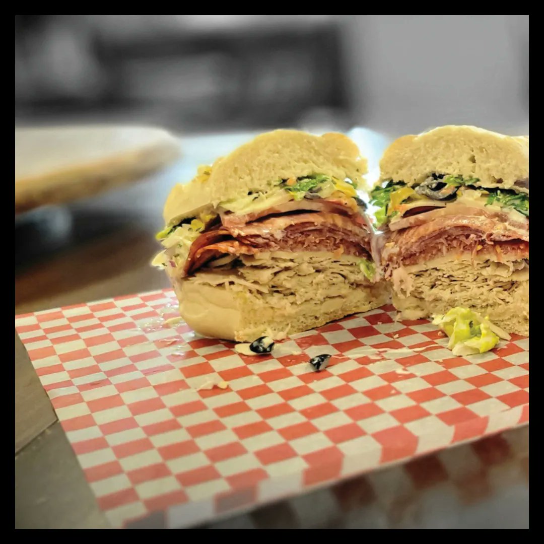 discoverleduc's tweet photo. 🥪 More than just an unbelievable sandwich bar, Beef'D is locally-owned + operated who offers catering, and artisan workshops. Plus, you can grab some @sugarfree_please treats! #DiscoverLeducRegion
Go to Millet + visit them!📍5010 50 St. https://t.co/4ZuHOPJoC3 
#MilletAB #Foodie https://t.co/9pGBCAyfrp