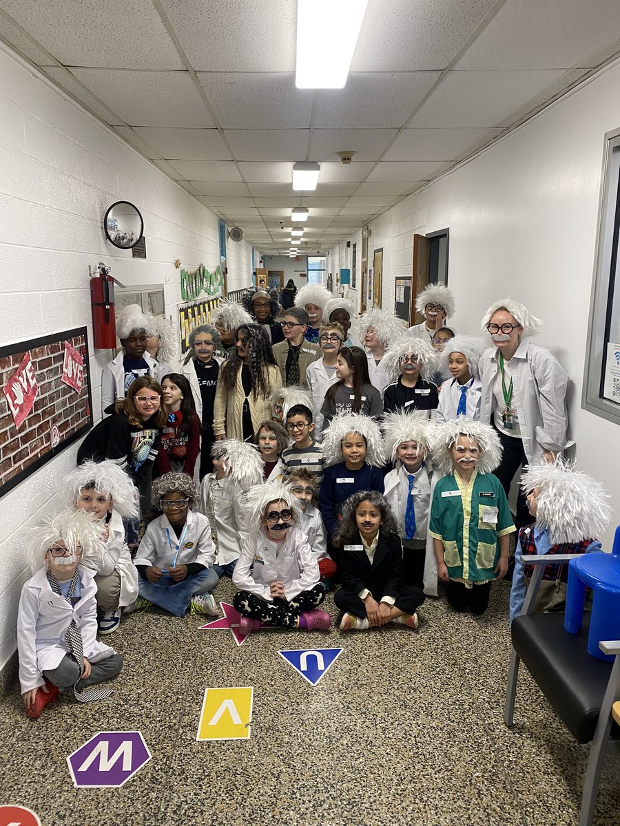 MissLyons3L's tweet photo. Math Day was a great success! At B.F Gibbs #welovemath and #alberteinstein https://t.co/UYFhi2hTs9