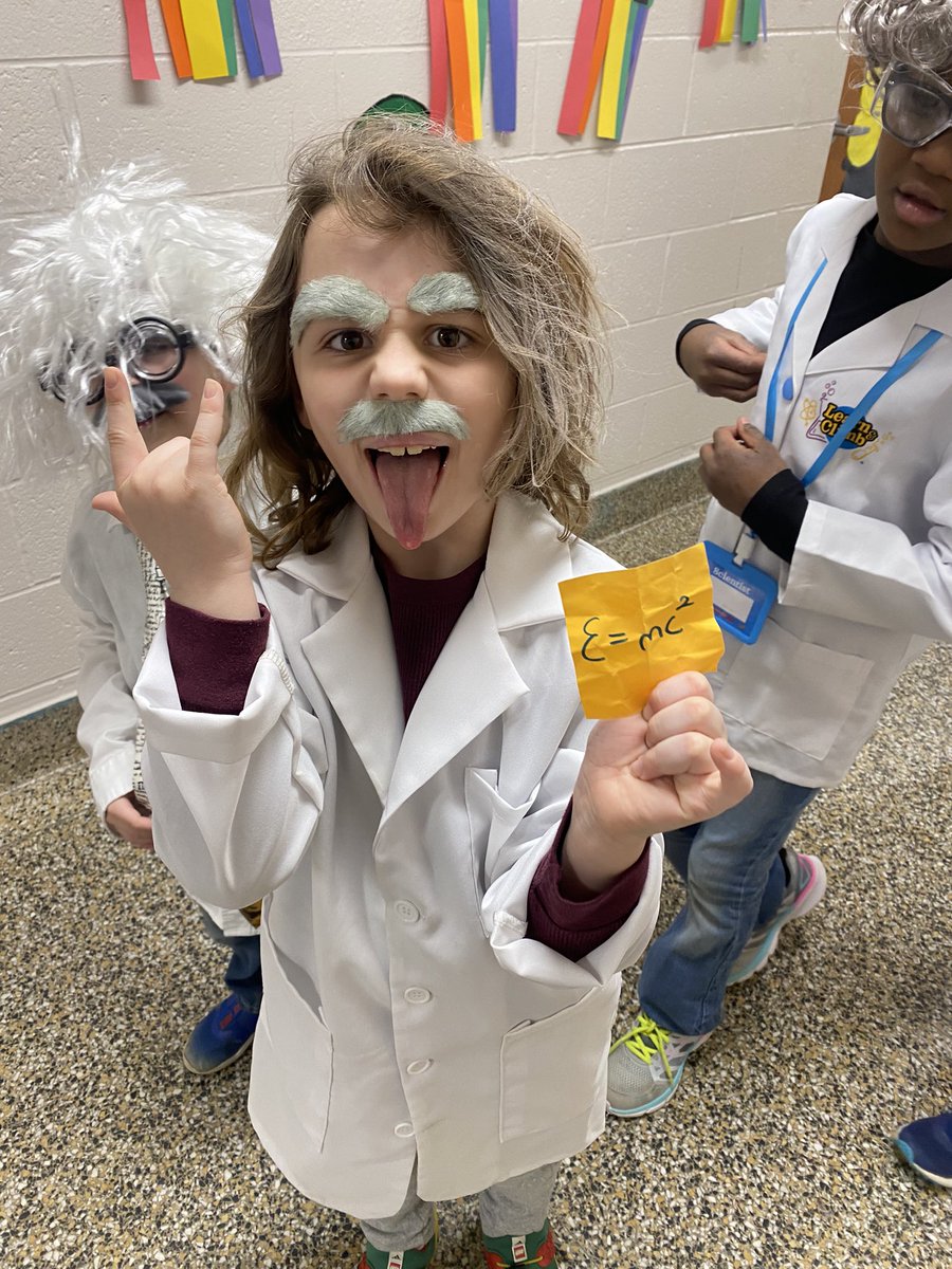 MissLyons3L's tweet photo. Math Day was a great success! At B.F Gibbs #welovemath and #alberteinstein https://t.co/UYFhi2hTs9