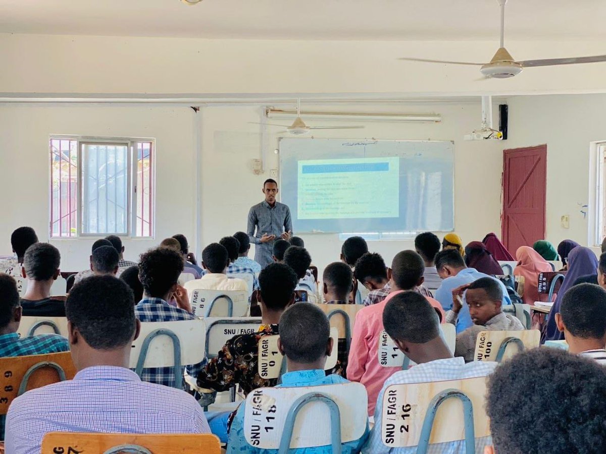 AGREForg's tweet photo. Madasha Beeraha iyo Degaanka AGREF oo kaashanaysa midowga ardayda kulliyadda beeraha iyo cilmiga degaanka
Jaamacadda ummadda somalliyed ayaa maanta qabatay Seminar ku saabsan " Role of extension worker & communication in agricultural production
#Agref https://t.co/kbtFPlzmvO