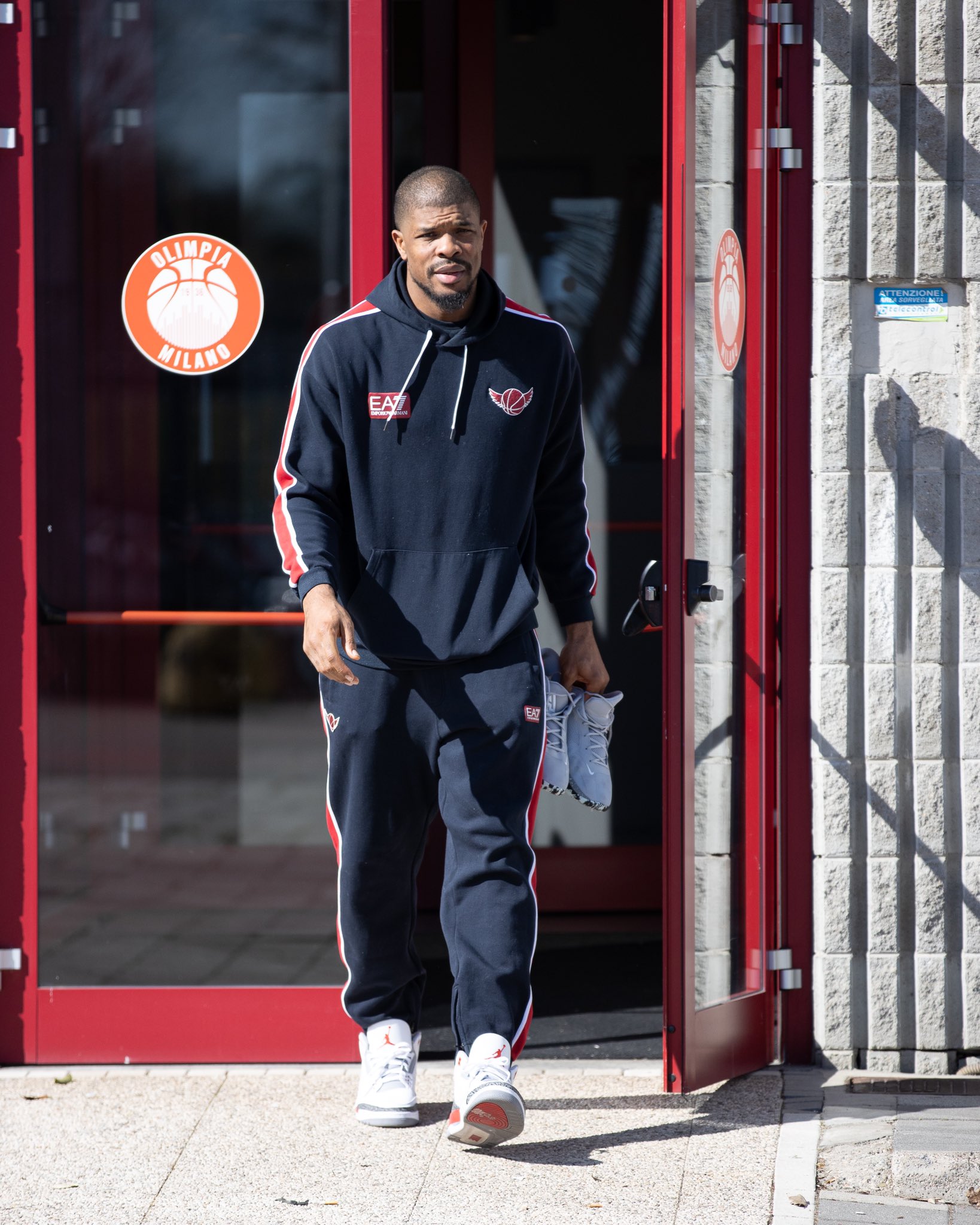 Tuta ea7 top olimpia milano