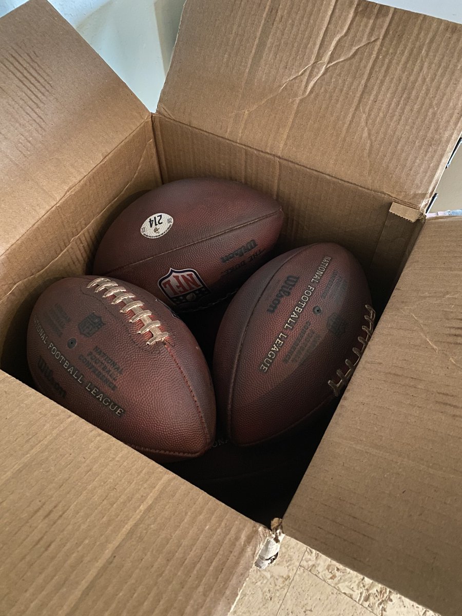 I asked our equipment staff for a fresh football to throw with this off-season &amp; the very next day this arrives on my door-step. Fun to work with excellent people!

If you wonder why the PA ranks put Vikes at the top, it’s for reasons like this. <a href="/Vikings/">Minnesota Vikings</a>