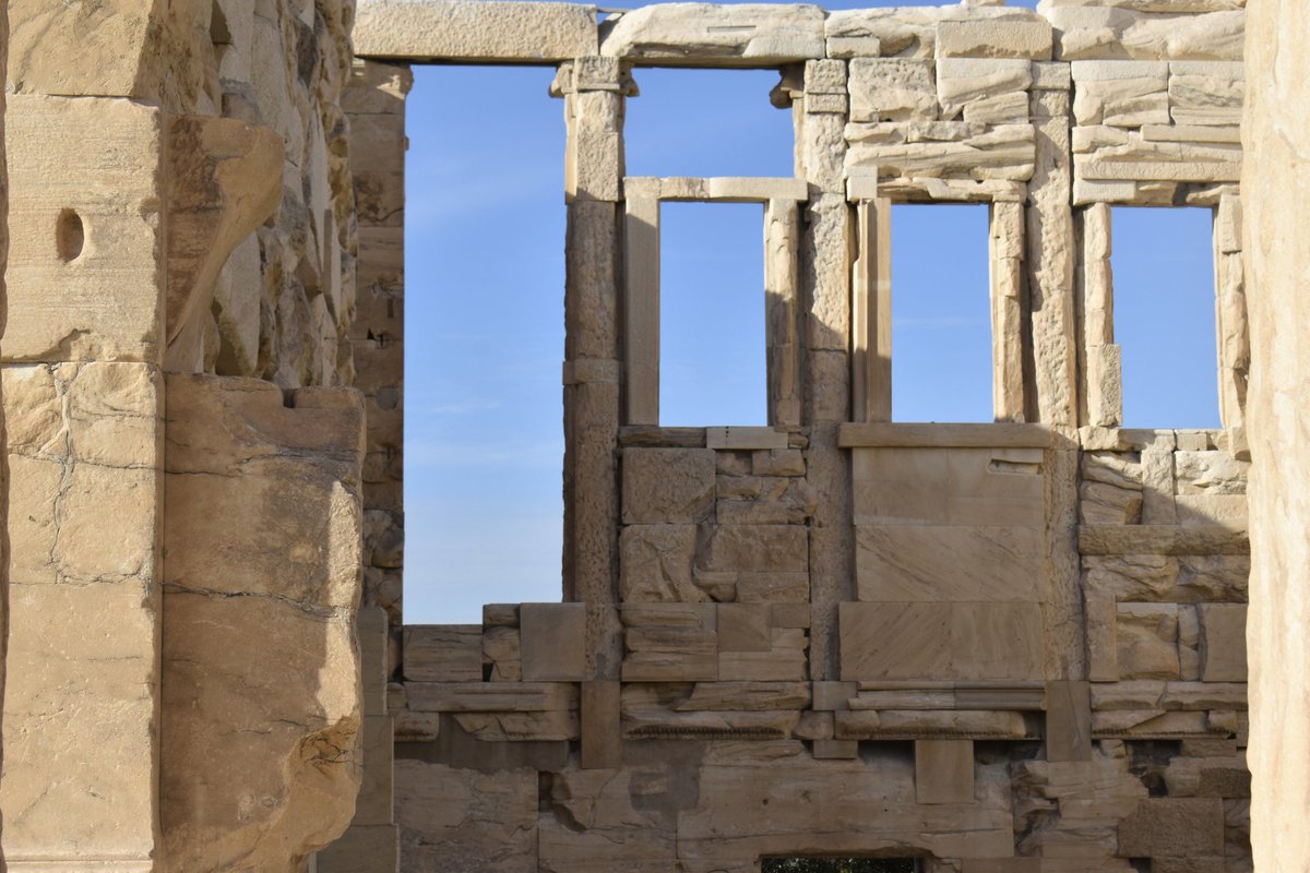 Krittiiii's tweet image. Travelled 1,800 miles from London to see the Parthenon when half of it is in the British Museum. #SadReactsOnly

#Athens