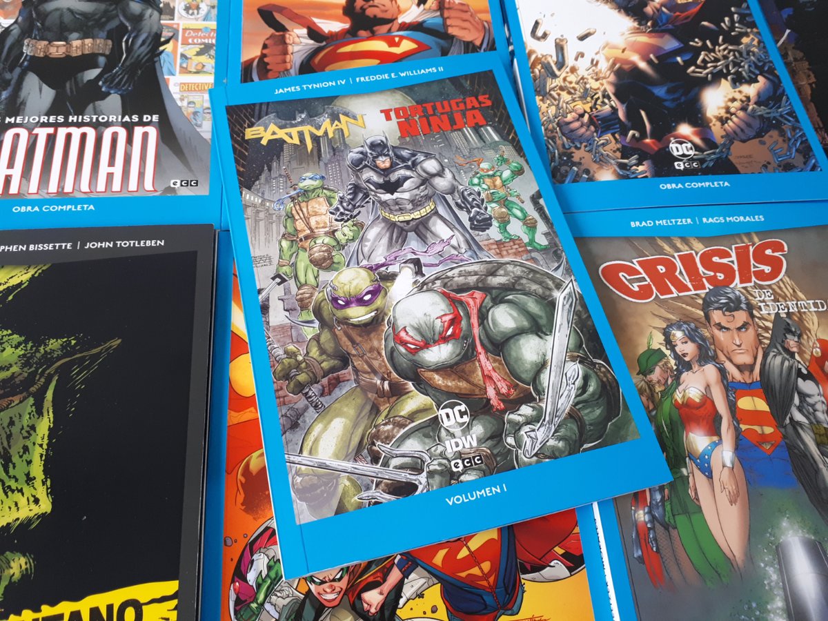 eccediciones's tweet photo. 🦇¡#Batman/#TortugasNinjaECC llega a #DCPocket! 🐢
@JamesTheFourth y @Freddieart dan forma a este esperado crossover, que recoge el choque de dos auténticos fenómenos de la cultura popular. Tomo 2 disponible en #ECCJunio: https://t.co/Z6dc8PJpqT https://t.co/3VMFcOuI62