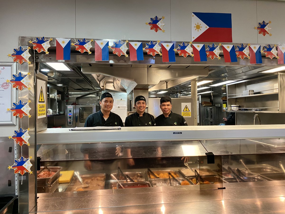US_SciOD's tweet photo. As we relive our decades of memories aboard the JR, today's #GoogleDoodle hits close to home. Who doesn't miss the incredible home-cooked Filipino food provided daily by our amazing #Entier team? We are grateful now and always 💕 🇵🇭
1 📷 @GoogleDoodle
2 📷 Maya Pincus / IODP https://t.co/32pjBAnWJD