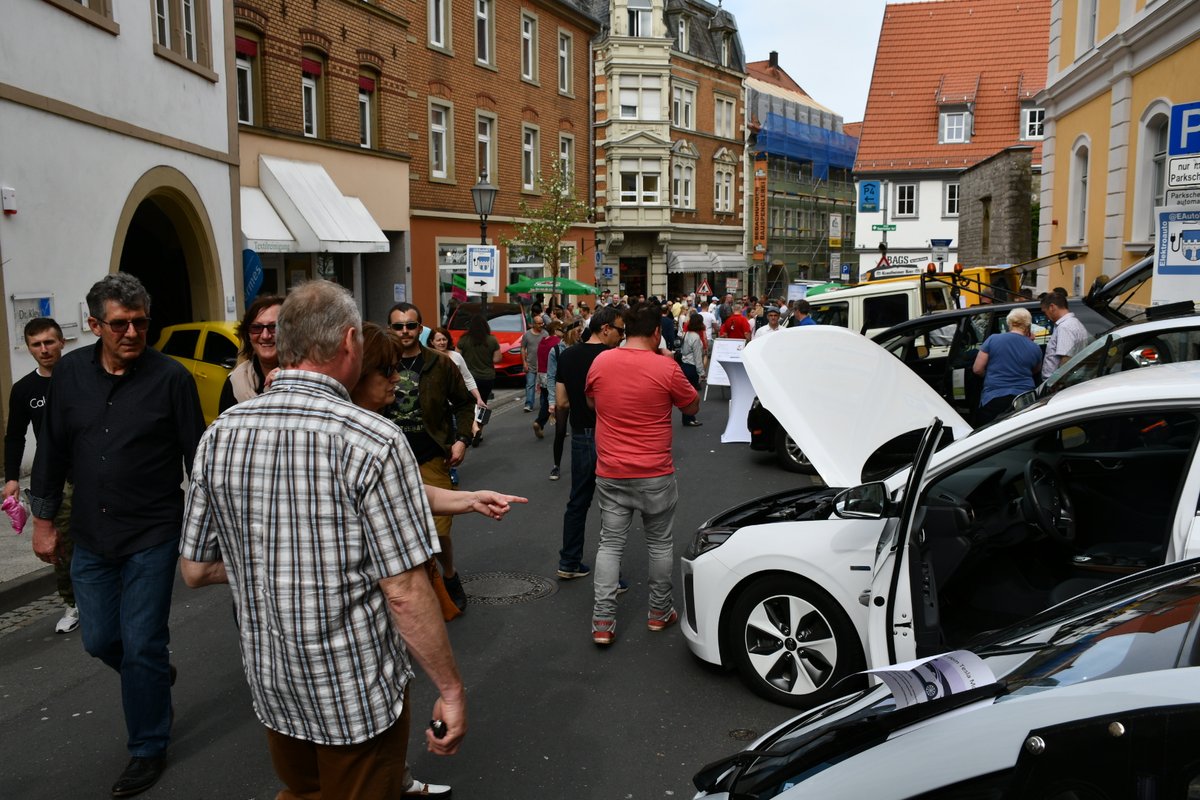 eautokt's tweet photo. Elektroauto KT ⚡Kitzinger Frühlingsmarkt 🚗 1. Mai - https://t.co/tmdJEeGIve https://t.co/IlAgGJhdau