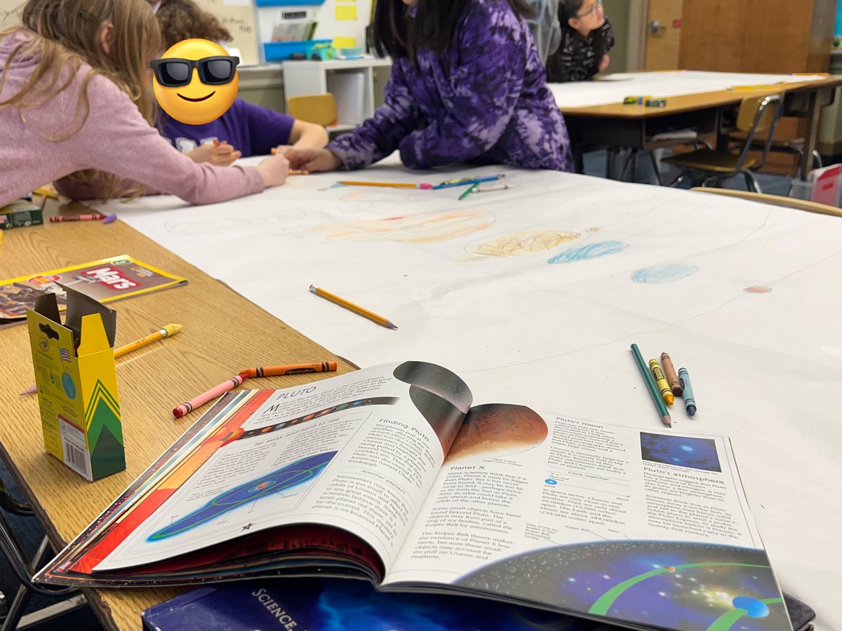 hoxiery's tweet image. Over the last two days, Ms. Howard’s 3rd graders have created their own solar systems &amp;amp; programmed @WonderWorkshop Dash to explore the planets. Dash was programmed drive to each planet, say the planets name &amp;amp; it’s distance from the sun. #PPSLearningTech