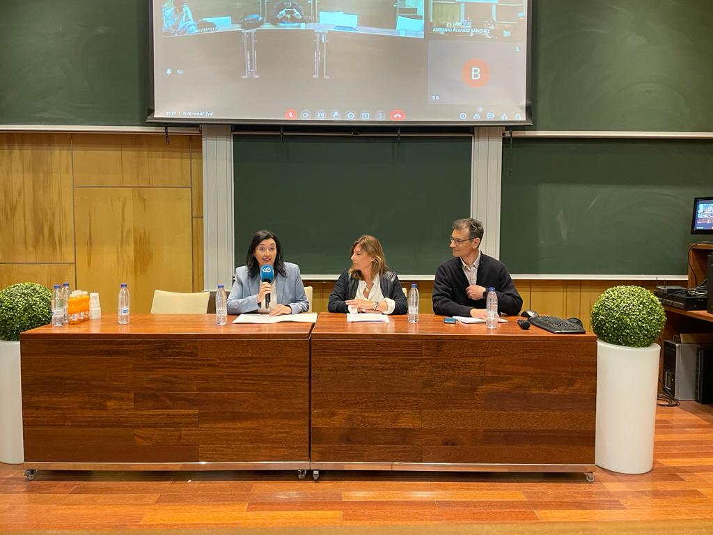 Enhorabuena al proyecto del <a href="/cifpceuta/">CIFP Ceuta</a> que irá a la final del programa #RetosFPAvanza del <a href="/crn_digital/">CRNDigital</a>  con su solución al reto propuesto por <a href="/fundacionorange/">Fundación Orange</a> Una idea para la unión tecnológica de Comunidades de vecinos 😊  youtu.be/I31EWdyZHEo
