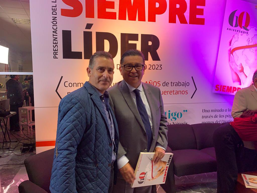 Un gusto ayer compartir palabras con Aurelio Peña