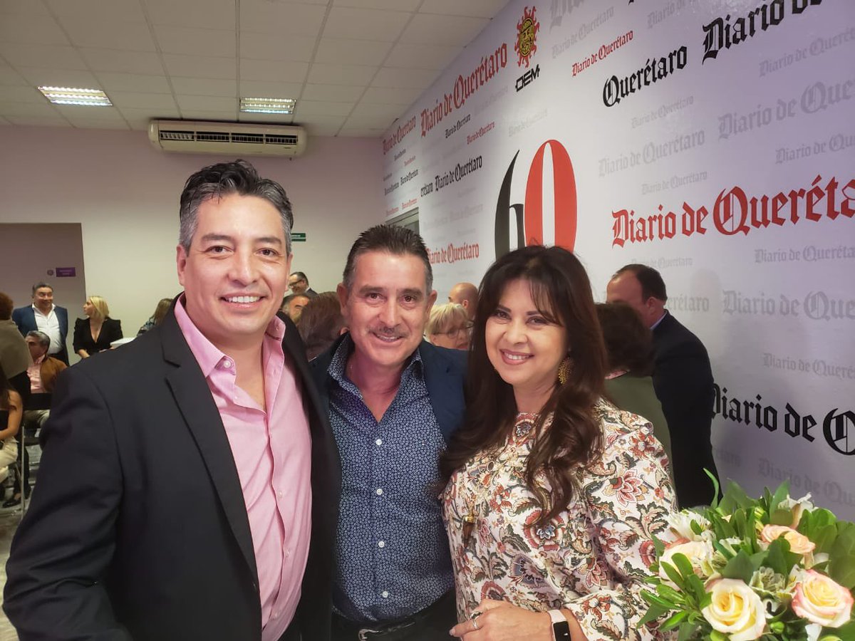 Felicito a Mario Leon por los primeros 60 años del Diario de Queretaro.  Patrimonio de tod@s los Queretanos