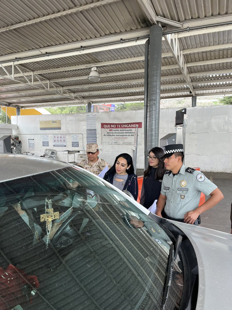 ConsulMexNog's tweet photo. Esta mañana asistimos a las instalaciones de @inami_mx a dar el banderazo del #programapaisano. 🚙🇲🇽🤝🇺🇸

En #tuconsualdo puedes encontrar toda la información relacionada a @heroespaisanos https://t.co/hkB1FfstTc