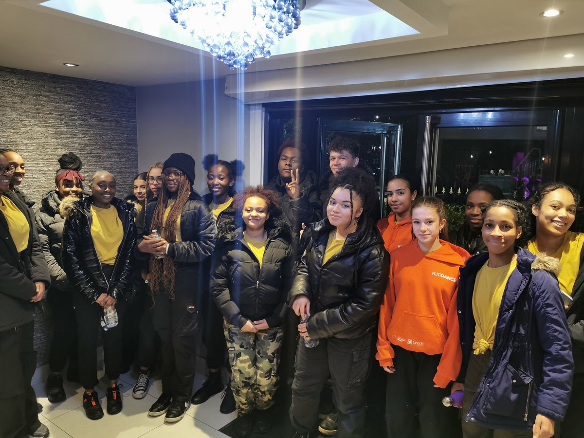 _YourCommunity's tweet image. Fantastic performance from RJC Dance at the Inner North East Thank You Event #INEThankYou
@andybirkbeck @RJCDance