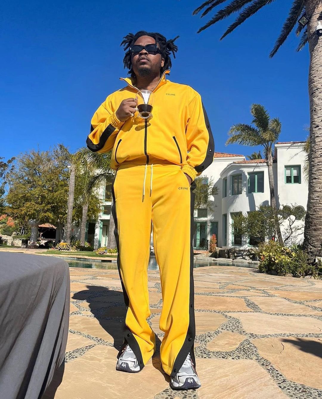 Dada tracksuit hotsell