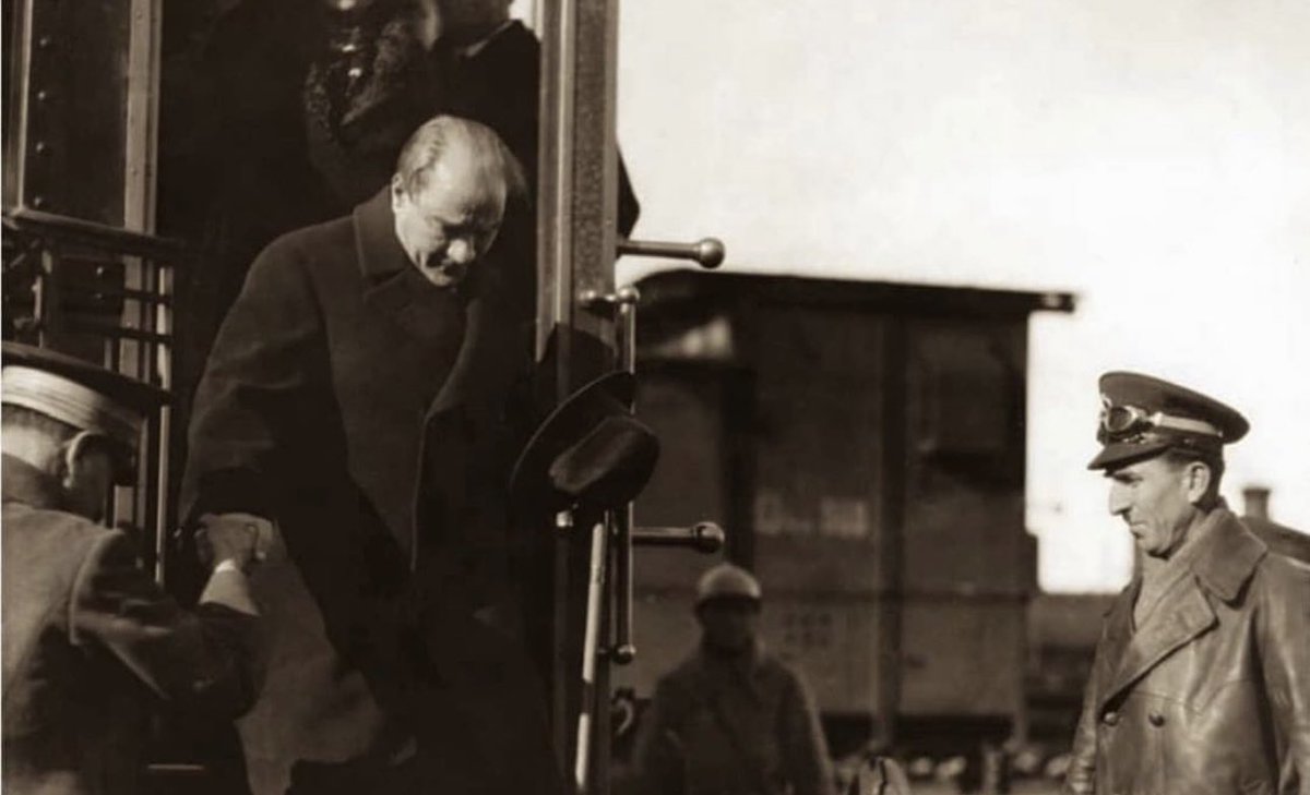 bizadanaliyik's tweet photo. Mustafa Kemal Atatürk Adana’da, 1933… 

Büyük Önder Mustafa Kemal ATATÜRK'ün güzel Adana'mıza gelişinin 100. yıl dönümü kutlu olsun!

Tam 100 yıl önce bugün geldi ve bir daha gönüllerden hiç gitmedi... https://t.co/DlstW4iEZ7