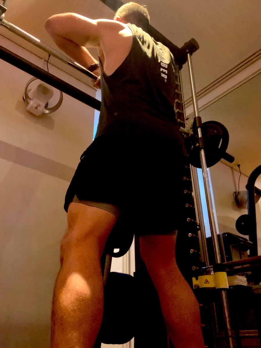 Gideon_ExecSec's tweet image. A break from running this morning a quick weights session to start the day @ 5am. 

#exercise #workout #weights #fitness #ep #executiveprotection #security #celebrityprotection #protection #gym #travel #sydney #australia #kiwi #nz