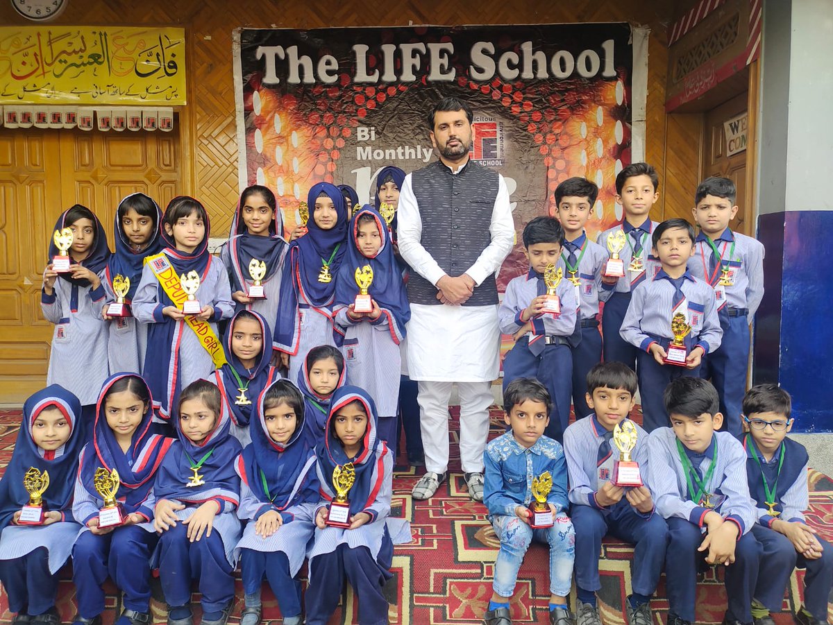 thelifeschoolpk's tweet image. Bimonthly Prize Distribution 
Little incentives can bring big change among students when coupled with regular motivation and encouragement. 
Well done all the high achievers!!!

#2nd_DTS_Round #Daily_Test_System #Position_Holders #TLS #G1_to_G6
