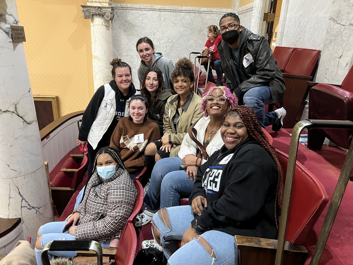 AnnapolisHS Signature CE tweet media