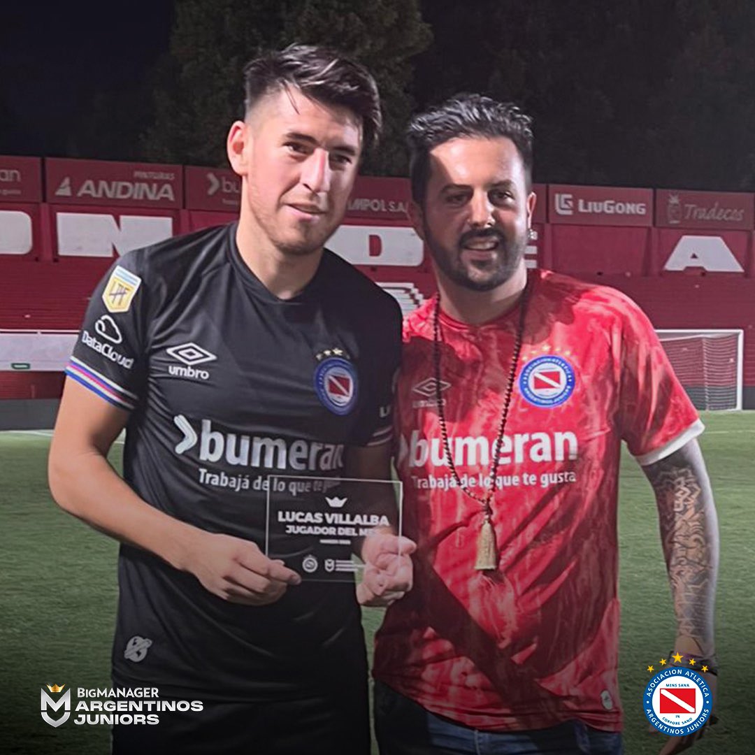 #AAAJ FOTO IDOLO Y ENTREGA DE PREMIO JUGADOR DEL MES:

El Viernes al finalizar el partido frente a Arsenal, nuestro Big Manager Diego Andreani le entregó el premio al mejor jugador del mes a Lucas Villalba! 👑

Descargate vos también la app, suscribite y empezá a tomar decisiones