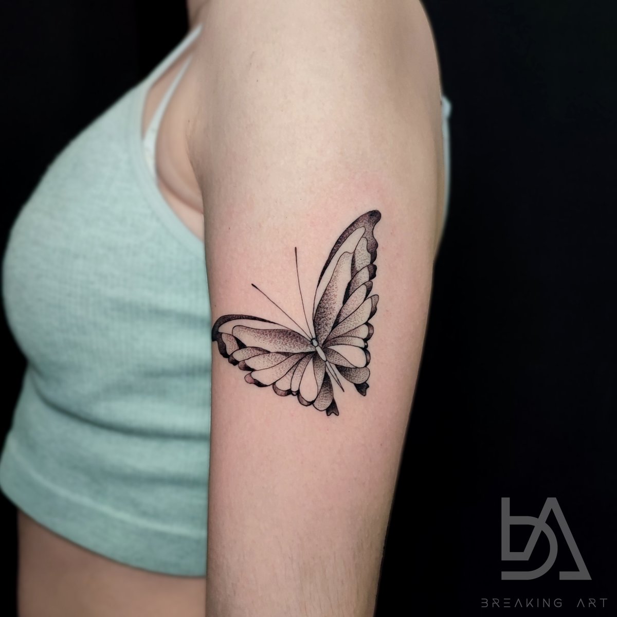Breaking Art Tattoo tweet media