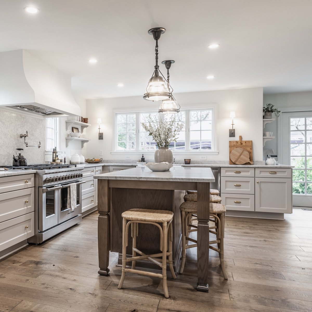 CallMattMc1's tweet photo. JUST SOLD | Beautiful Renovation by Jodi Pierrot Designs
5855 Forest Lane | Meridian Kessler, Indianapolis
.
.
.
.
.
#callmatt #1realtor #talktotucker #fctucker #realtor #realestate #luxuryrealestate #indyrealestate #trendingtopic #indylisting #forsaleindy #homedecor #luxliving https://t.co/NfbHWPMwFx