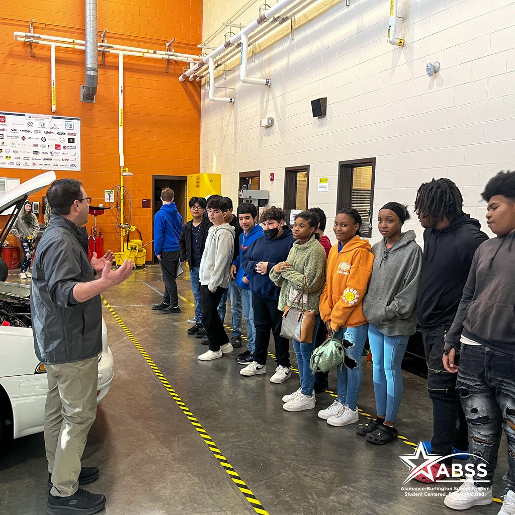 BMSBobcats's tweet photo. Broadview Middle School Eighth Graders toured our Career &amp; Technical Education Center today to learn about the course offerings and career pathways available to them.  Thank you, CTEC student tour guides and staff!  #StudentCenteredFutureFocused https://t.co/rOfc1oKClE