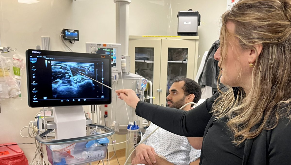 Sim was poppin’ off today. <a href="/StJoesEM/">St. Joseph’s EM</a> going through burn care/resuscitation, TEG, nerve blocks, and toxicology. We out here always puttin’ in work. Awesome education from our faculty, as always! #Simulation #emergencymedicine