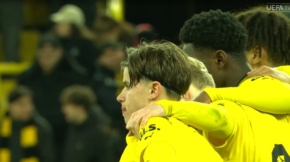 foet247europa's tweet photo. Hajduk Split are in the semi finals of the UEFA Youth League after beating Dortmund 9-8 on penalties. #UYL #BVBHAJ #BVBHajduk https://t.co/ch6nowmIUu