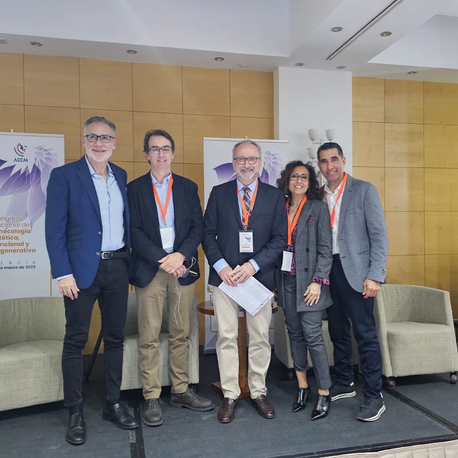 🧑🏻‍⚕️La Dra. Pedrosa y el 👨🏻‍⚕️Dr. Ponce han participado como ponentes en el Congreso Nacional de Ginecología Estetica y Regenerativa de <a href="/_AEEM/">A.E.E.M.</a> celebrado en Valencia. 
👇🏼👇🏼