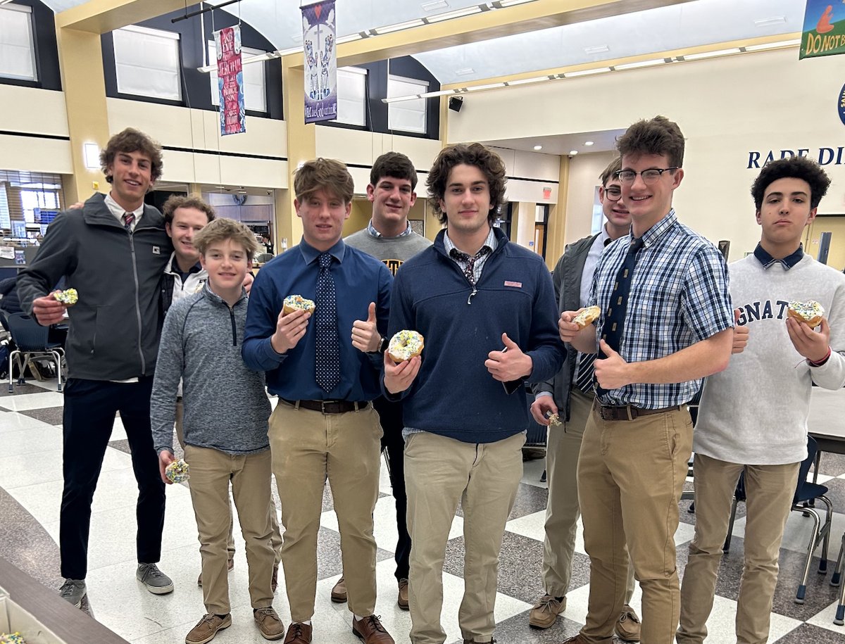 SIHSCleveland's tweet photo. Thank you for helping us unlock the 250 and 500 donor rewards yesterday during #SIHSGivingDay. Due to your generosity, our students, faculty and staff enjoyed donuts today! https://t.co/TW2rUglvNM