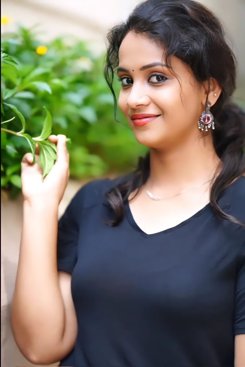 LensMediatamil's tweet photo. #Ashwathi https://t.co/bMfbR0PulB