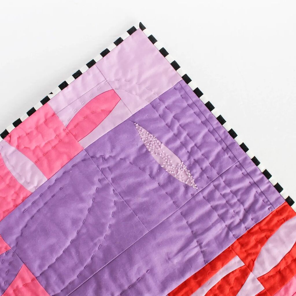 _sfDesigns's tweet photo. Why do I quilt? 

Quilting has allowed me to:

- reconnect with myself.
- reconnect with my instincts
- Learn to trust my gut
- Explore colours in a different way from painting
- Face my fears and trust that it's worth stepping outside my comfort … https://t.co/FmgQuj6NZ0 https://t.co/w9cW4AjKXo