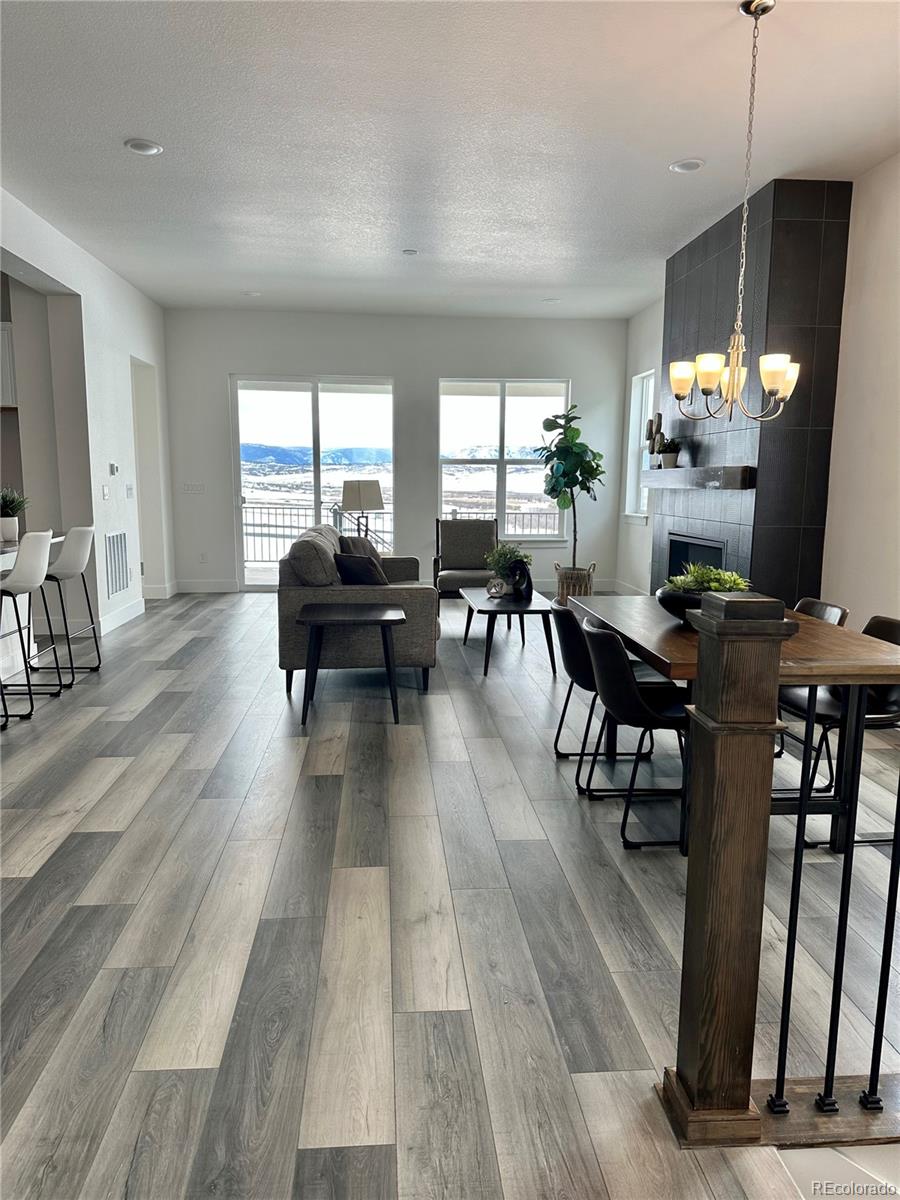 G_CORealEstate's tweet image. 🏠 LUXURY LIVING IN CASTLE ROCK 🏠

Stunning 2-story home features 4 bedrooms, 3.5 bathrooms, and 4,030 square feet of living space, all for just $874,900!

Contact Guinivere Stevenson at 720-365-9138 or gs@stevensoncoproperties.com. 

 #guiniverestevenson #justaskg #luxuryliving