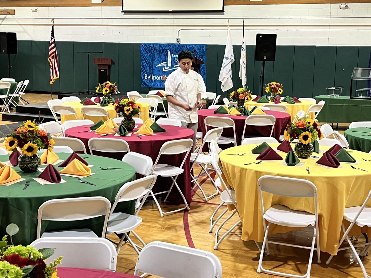 AcademyLI's tweet photo. Our Annual @SuffolkPTA #PTADinner prep work is underway. It’s going to be a GREAT evening. https://t.co/nocUdaDkEA