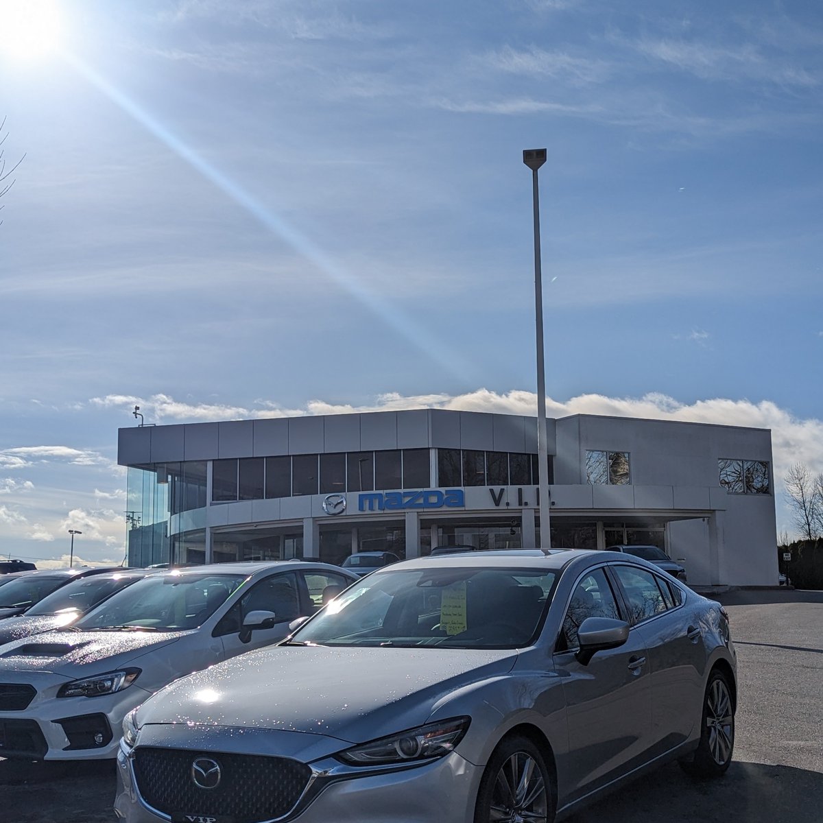 vipmazda's tweet image. These blue skies are glorious ☀️Happy mid-week! Here’s to a great finish to this week for you!

#midweekmotivation #vipfamily #vipmazda #youvegottadriveone #abbotsford #carshopping