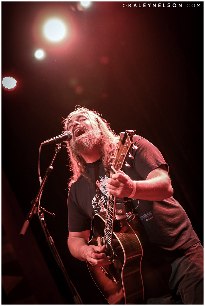 KaleyNelson12's tweet photo. #JakeSmith of @blancobuffalo #TheWhiteBuffalo #LiveMusic #Music #ConcertPhotography #Canon @CanonUSAimaging @RegentTheaterLA https://t.co/igcwLEEwb4