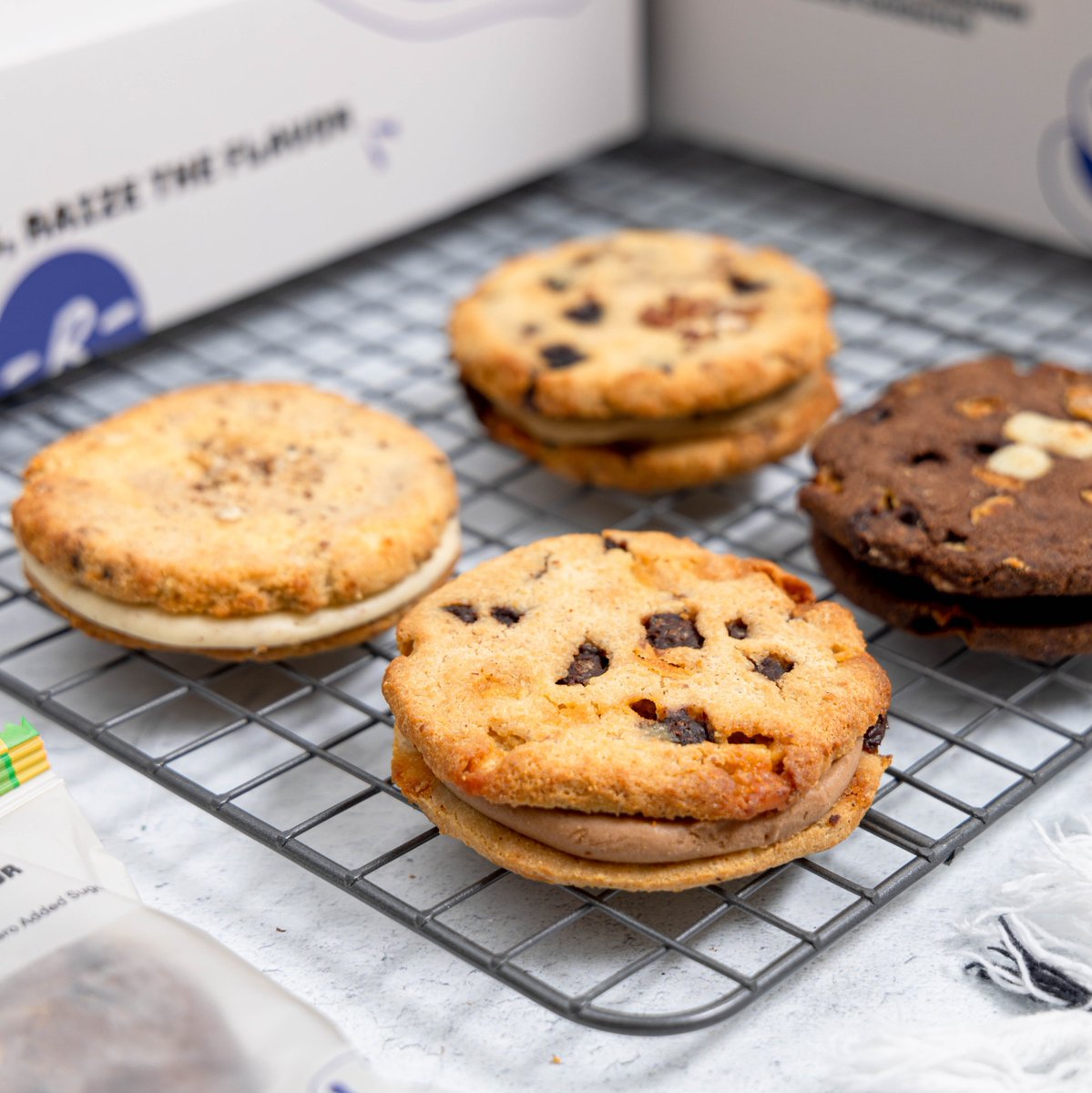 Swipe to get an up-close look at our different RAIZE Cookie Sandwiches. If you could make one of these magically appear right before your eyes, which flavor would you pick? 🪄🧙‍♂️✨