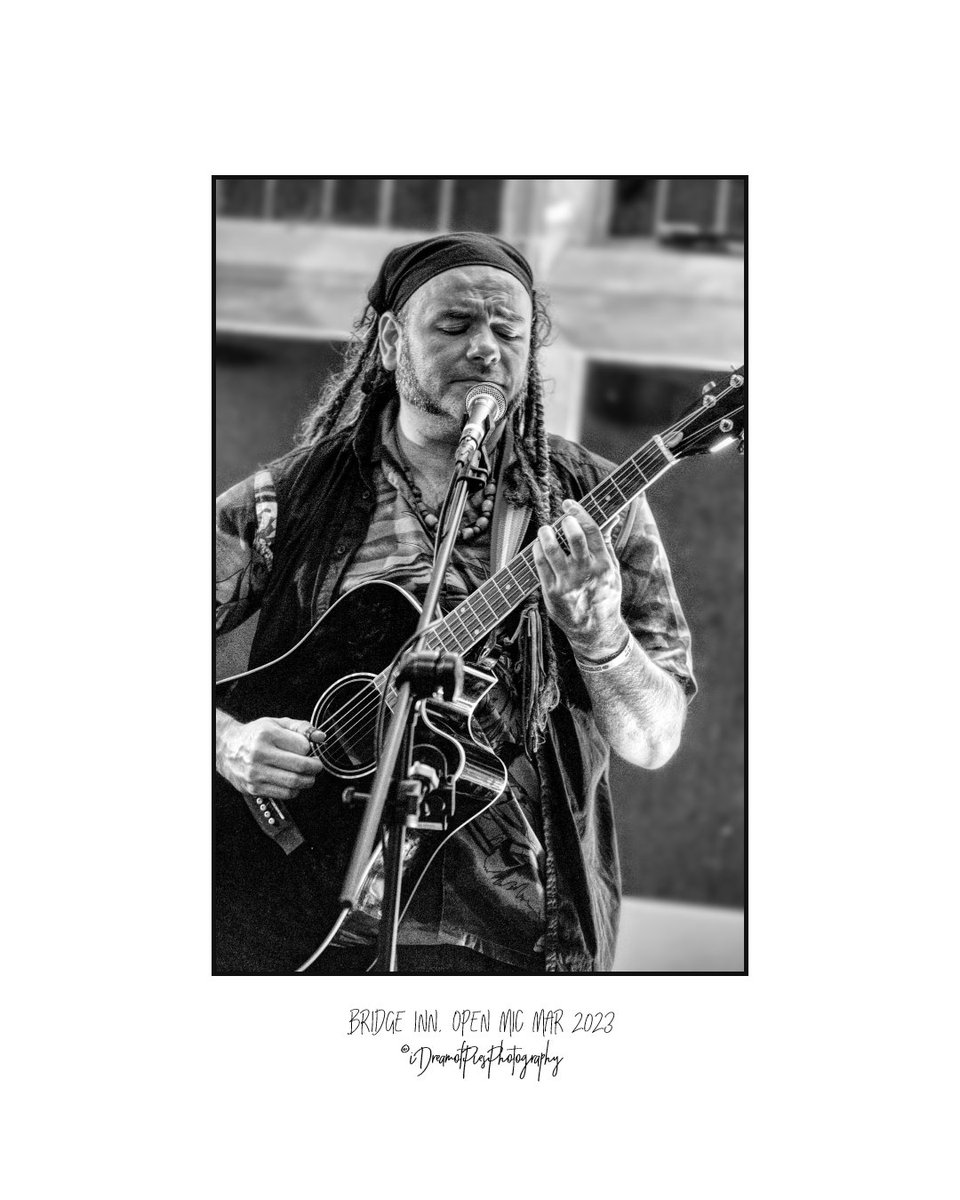 Idreamofpiepics's tweet photo. Some  images from #OpenMic at #BridgeInn  Tarvin Rd on Mon nights hosted by #luosjohnson Plenty to listen to with something for everyone. To see what's on, where &amp; when, visit #ChesterOpenMicEvents at https://t.co/P1NifmEmf2 #chester #music @ShitChester Support local #music https://t.co/UZDRoauqaE