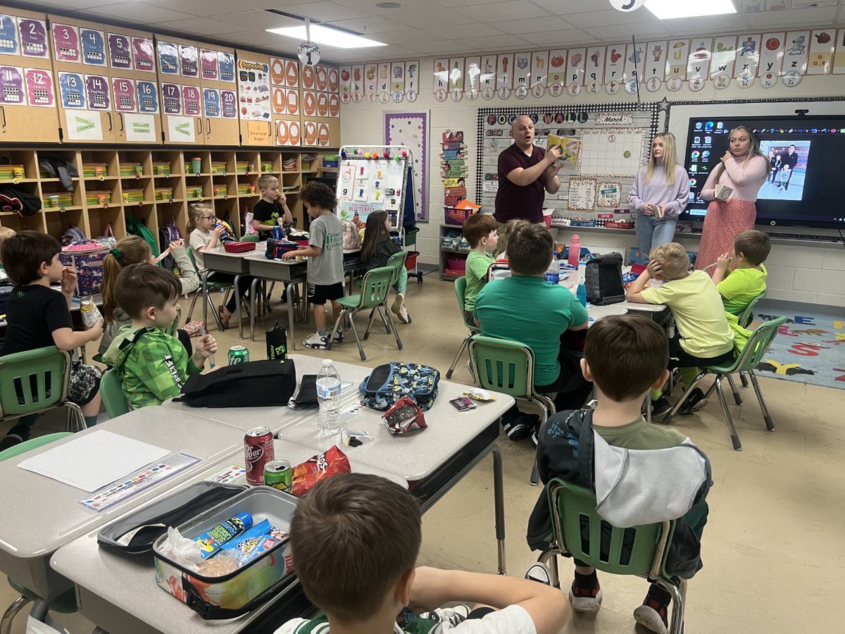 Senior Teaching and Learning students Kayleigh Lawson and Rileigh Stidham accompanied Mr. Rice to W.B. Muncy Elementary to read Dr. Suess books to primary students in grades K-3